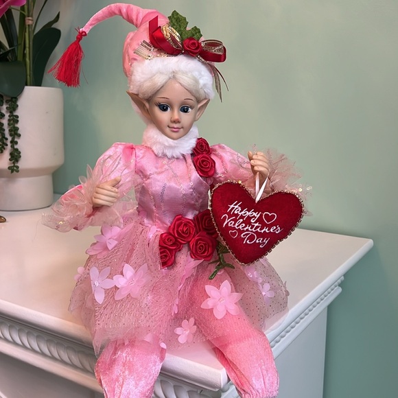 Valentine's Day Pink Elf Doll - Picture 3 of 10